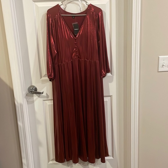 NWT Torrid Red Dress 1X - Picture 4 of 10